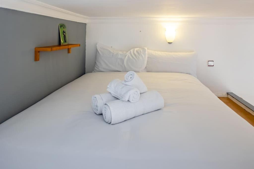 Beautiful Apartment In Malasana For 3 Pax - Ferrer Madri Exterior foto