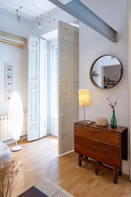 Beautiful Apartment In Malasana For 3 Pax - Ferrer Madri Exterior foto