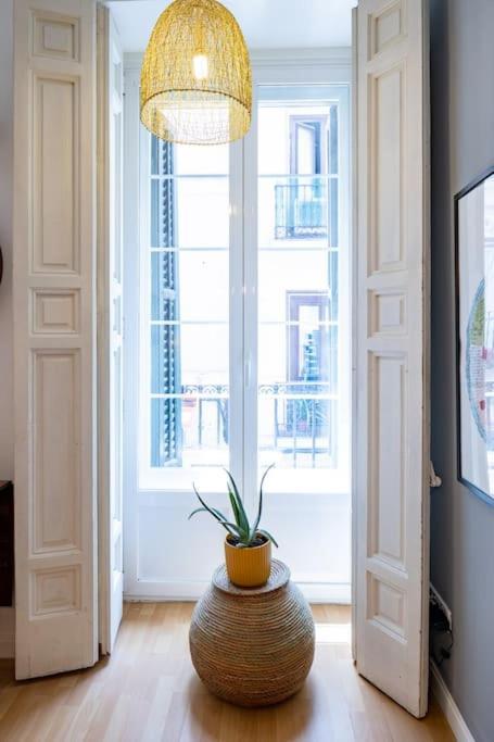 Beautiful Apartment In Malasana For 3 Pax - Ferrer Madri Exterior foto